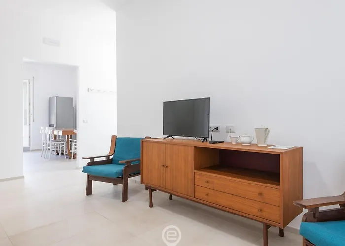 Sandy Retreat, Beachside With Terrace * Торре-Гранде