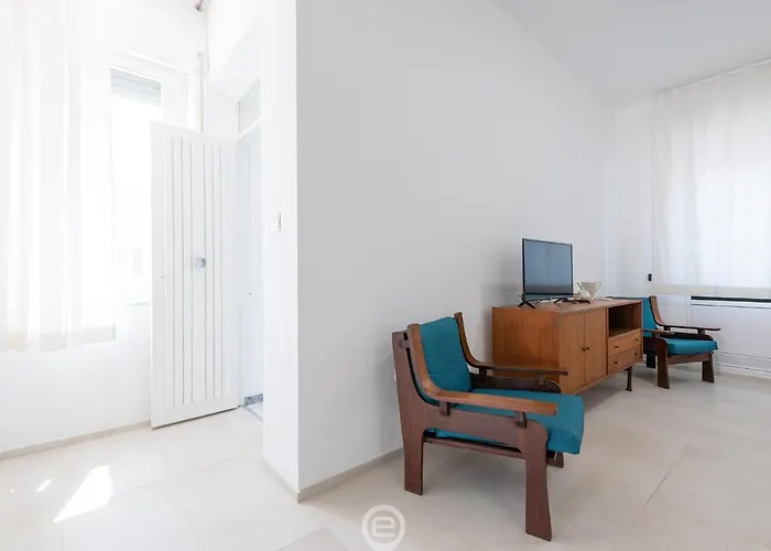 Sandy Retreat, Beachside With Terrace Торре-Гранде