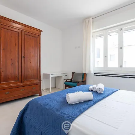 Sandy Retreat, Beachside With Terrace * Torre Grande