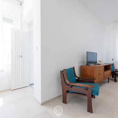 Sandy Retreat, Beachside With Terrace Torre Grande