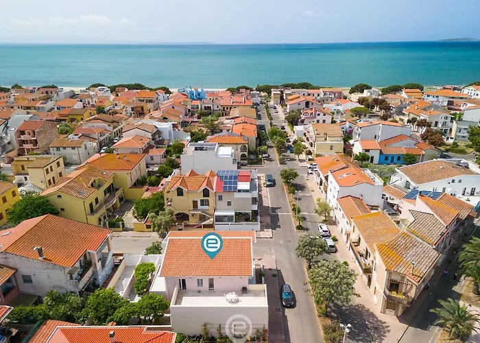Sandy Retreat, Beachside With Terrace