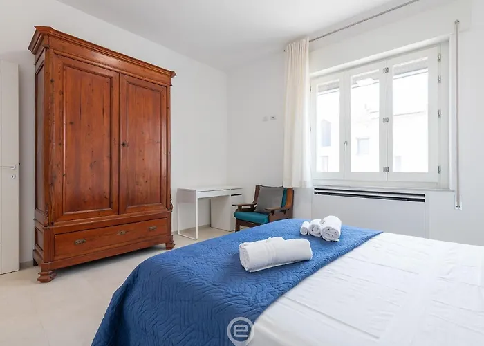 Sandy Retreat, Beachside With Terrace * Torre Grande